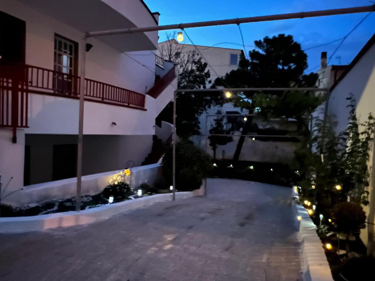 La Casa Di Wioletta Apartment Barcellona-Pozzo di Gotto Ngoại thất bức ảnh