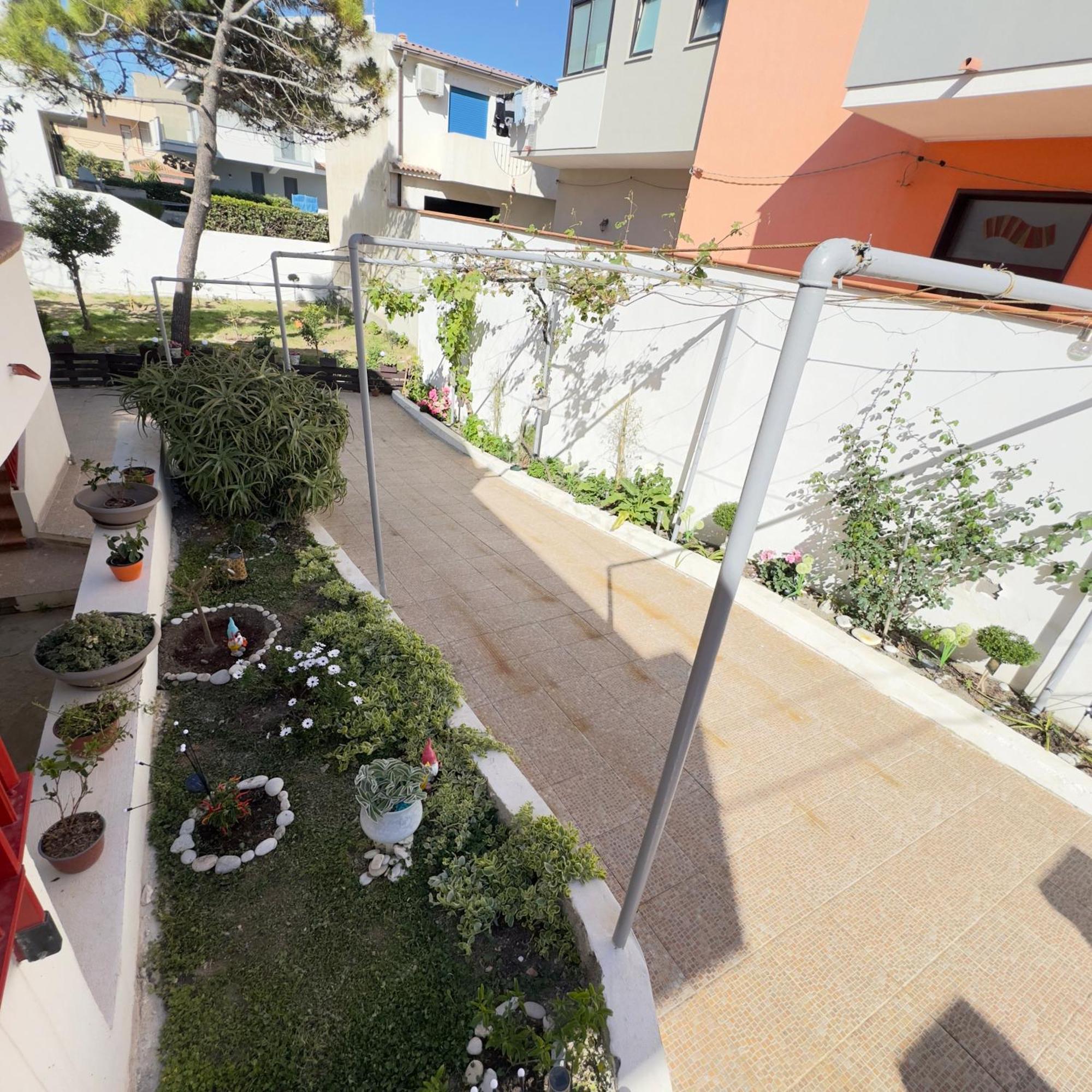 La Casa Di Wioletta Apartment Barcellona-Pozzo di Gotto Ngoại thất bức ảnh