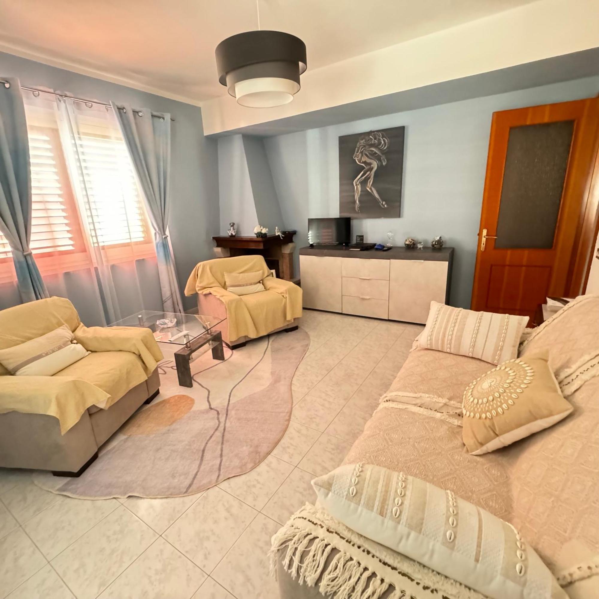 La Casa Di Wioletta Apartment Barcellona-Pozzo di Gotto Ngoại thất bức ảnh